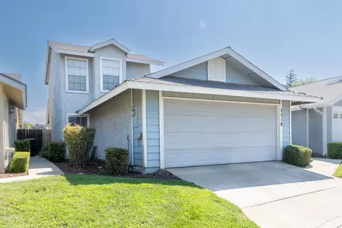 2318 N Cain Ct, Visalia, CA 93292