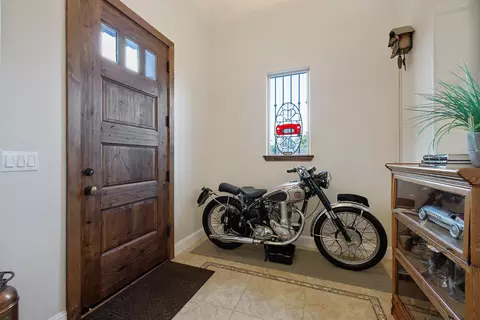 1874 E San Gregorio, Tulare, CA 93274 photo 13