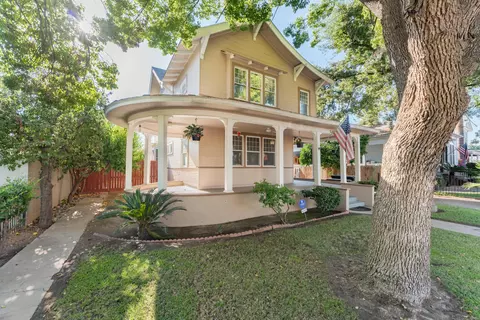533 N Locust St, Visalia, CA 93291