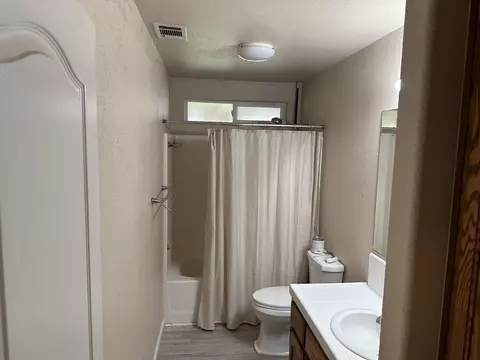 2450 E Beech Ave, Visalia, CA 93292 photo 12