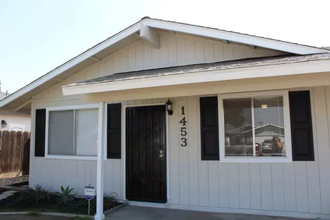 1453 E Sonora Ave, Tulare, CA 93274