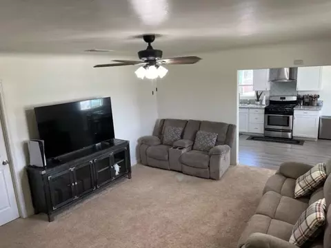 1282 E Sequoia Ave, Tulare, CA 93274 photo 5