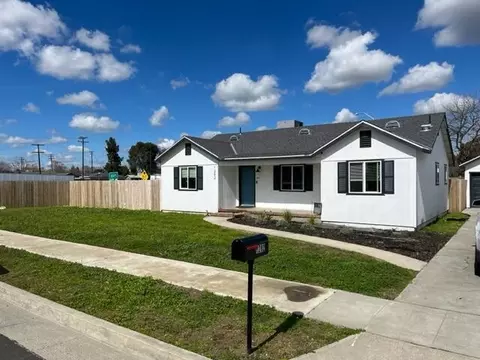 1282 E Sequoia Ave, Tulare, CA 93274