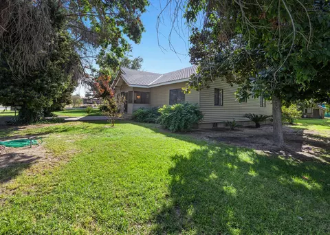 345 W Jayne Ave, Tipton, CA 93272 photo 3