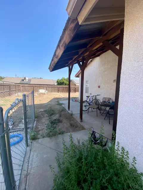 184 Somerset Dr, Lemoore, CA 93245 photo 13