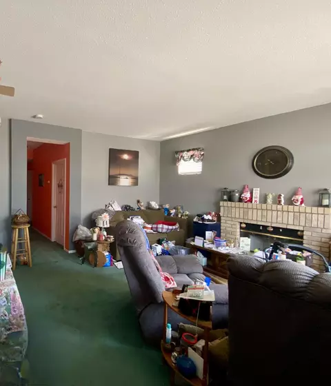 184 Somerset Dr, Lemoore, CA 93245 photo 4