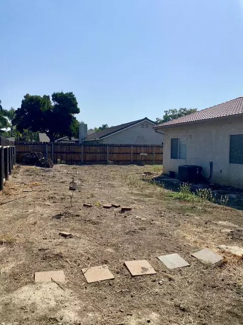 184 Somerset Dr, Lemoore, CA 93245 photo 15