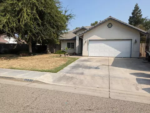 2580 W Porter Creek Ave, Porterville, CA 93257