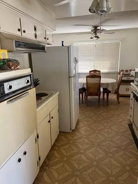 619 W San Gabriel Ave, Clovis, CA 93612 photo 4