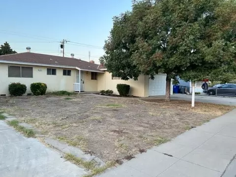 619 W San Gabriel Ave, Clovis, CA 93612 photo 2