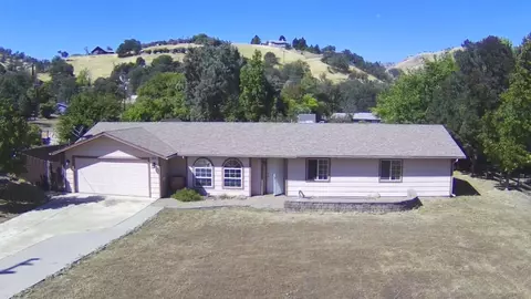 40855 Grouse Dr, Three Rivers, CA 93271 photo 4