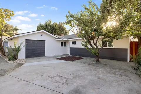 1039 N Gowdy St, Visalia, CA 93292