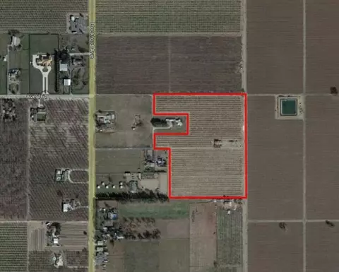 16314 Apt B Rd 208, Porterville, CA 93257