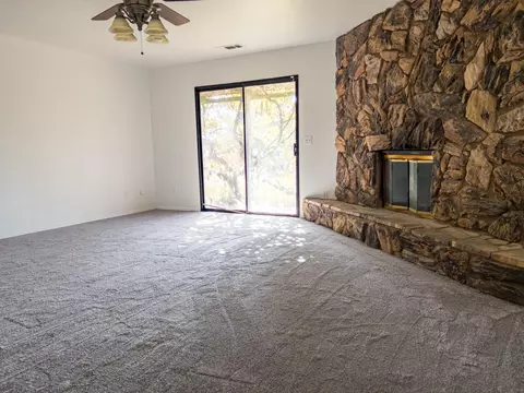 408 James Ave, Corcoran, CA 93212 photo 6
