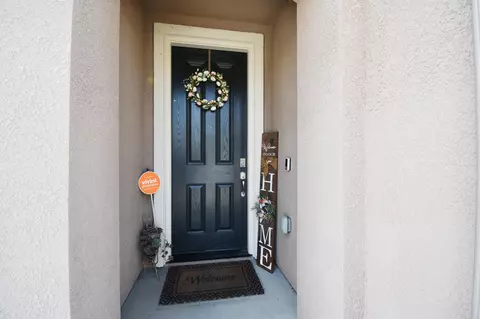 3933 E Kaweah Ave, Visalia, CA 93292 photo 4