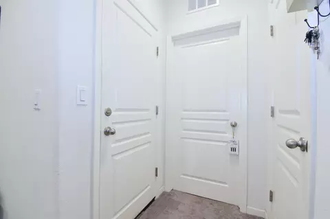 3933 E Kaweah Ave, Visalia, CA 93292 photo 11