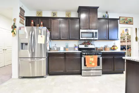 3933 E Kaweah Ave, Visalia, CA 93292 photo 15