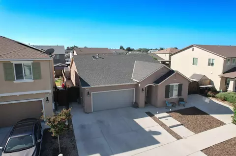 3933 E Kaweah Ave, Visalia, CA 93292 photo 3
