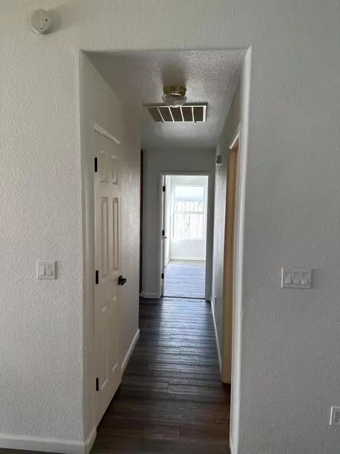 1944 E Monte Verde Ave, Visalia, CA 93292 photo 13