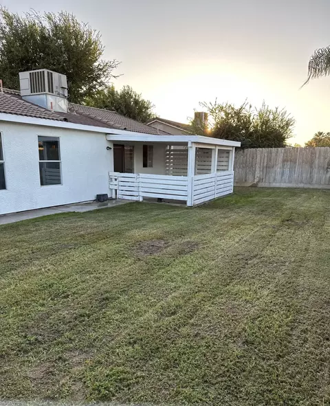 1944 E Monte Verde Ave, Visalia, CA 93292 photo 21