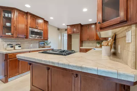 179 E Sandra Ave, Tulare, CA 93274 photo 19