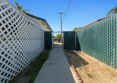 1004 E Ivy St, Hanford, CA 93230 photo 29
