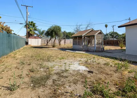 1004 E Ivy St, Hanford, CA 93230 photo 31