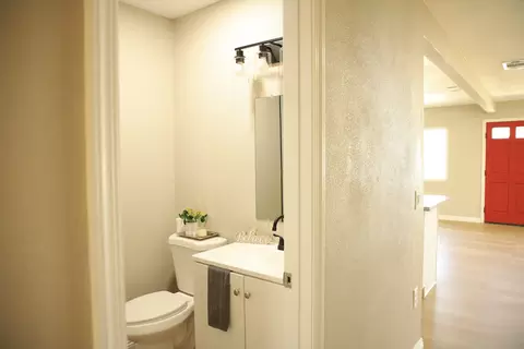 1021 Stanley Ave, Corcoran, CA 93212 photo 9