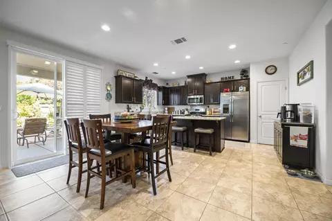 4016 E Kaweah Ave, Visalia, CA 93292 photo 8
