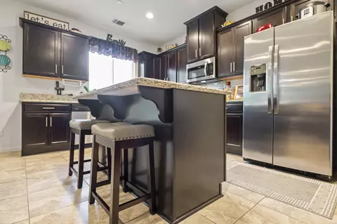 4016 E Kaweah Ave, Visalia, CA 93292 photo 11