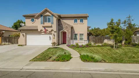 1838 W Mallard Way, Hanford, CA 93230