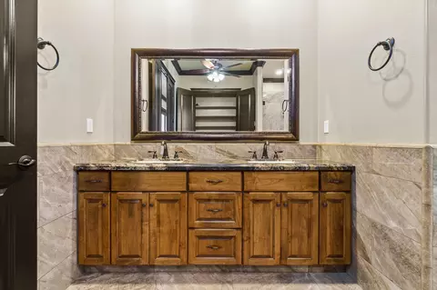 2253 W Benton Ct, Exeter, CA 93221 photo 48