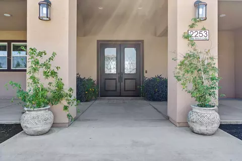 2253 W Benton Ct, Exeter, CA 93221 photo 9