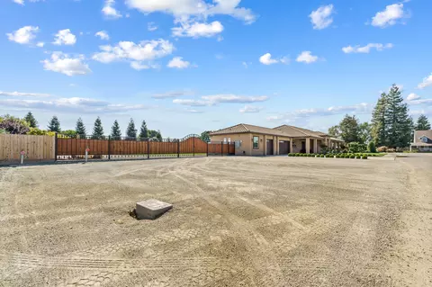 2253 W Benton Ct, Exeter, CA 93221 photo 7