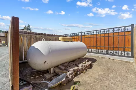 2253 W Benton Ct, Exeter, CA 93221 photo 77