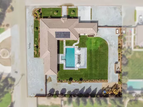 2253 W Benton Ct, Exeter, CA 93221 photo 2