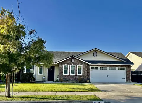 2370 Solano Ave, Tulare, CA 93274