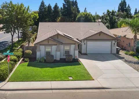 2029 E Monte Verde Ave, Visalia, CA 93292