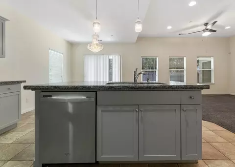 2029 E Monte Verde Ave, Visalia, CA 93292 photo 16