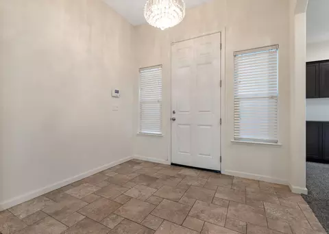 2029 E Monte Verde Ave, Visalia, CA 93292 photo 9
