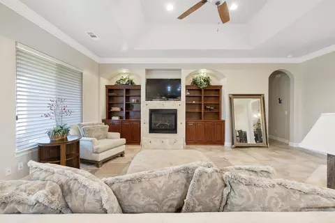 739 Saint James Ct, Exeter, CA 93221 photo 8
