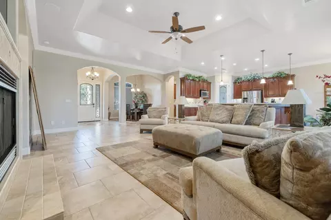 739 Saint James Ct, Exeter, CA 93221 photo 11
