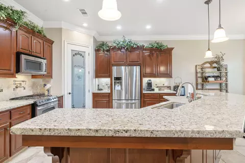 739 Saint James Ct, Exeter, CA 93221 photo 14