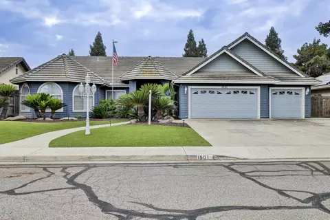 1501 E Seeger Ave, Visalia, CA 93292