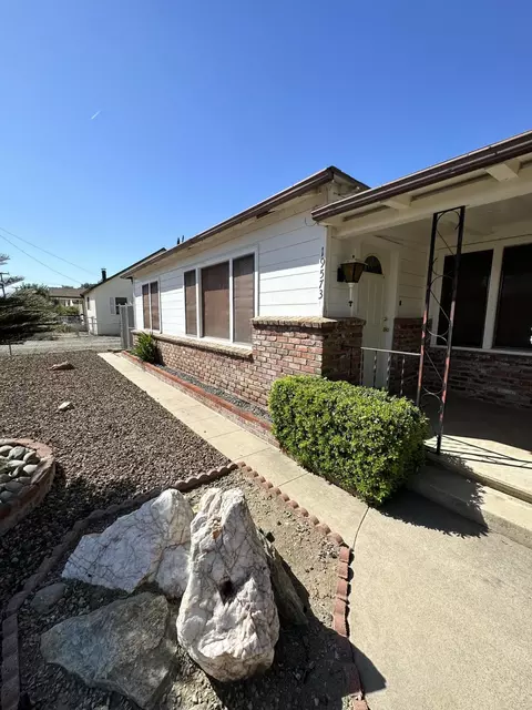 19573 Richardson Rd, Strathmore, CA 93267