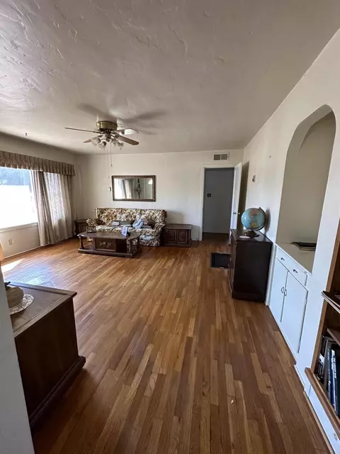 19573 Richardson Rd, Strathmore, CA 93267 photo 3