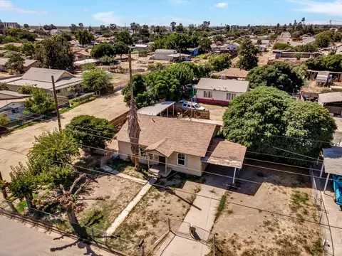 667 Walnut St, Pixley, CA 93256 photo 2