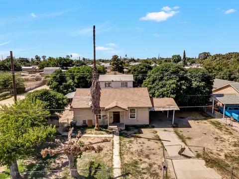 667 Walnut St, Pixley, CA 93256