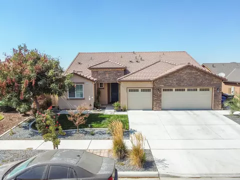 2218 Jules St, Hanford, CA 93230