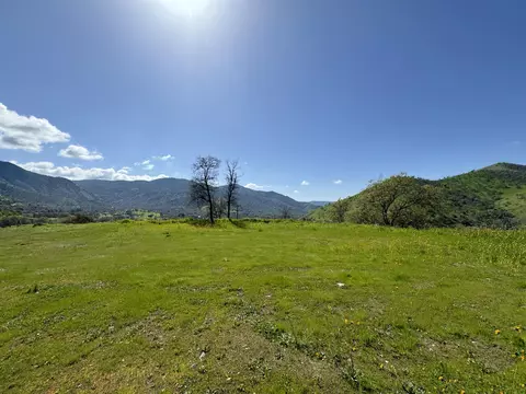 41333 Sierra Dr, Three Rivers, CA 93271 photo 11